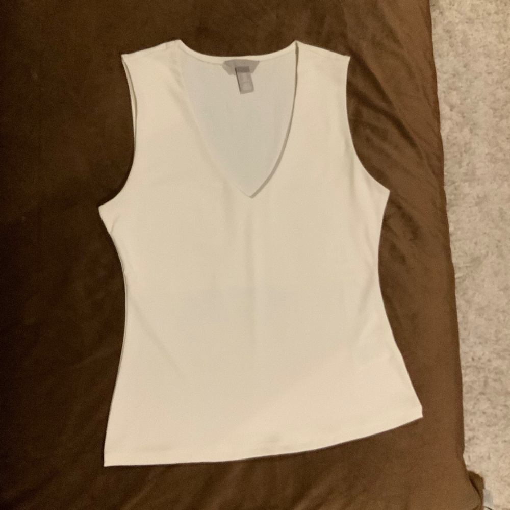 H&M White M V Neck Tank Classic Minimalist Normcore Timeless Monochrome Scandi